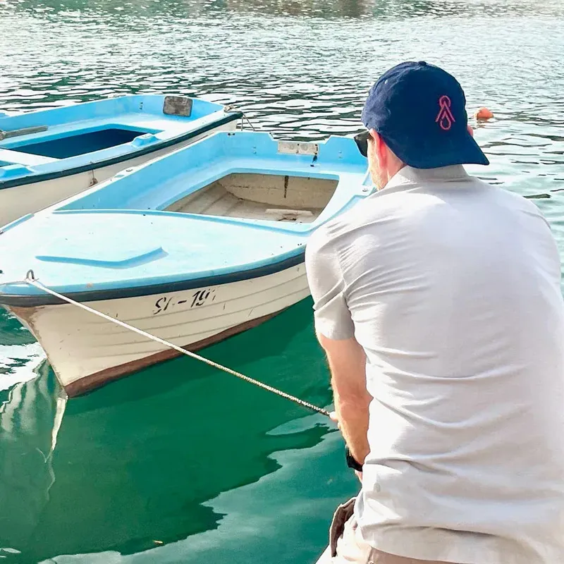 Hat corduroy navy lifestyle 02