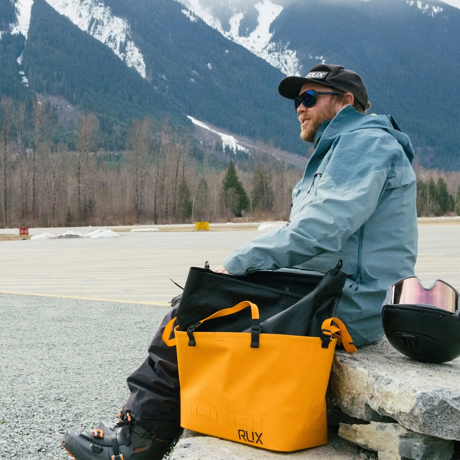 Rux waterproof bag by anthem branding 3