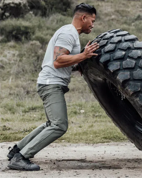 Tactical utility pant features 1 590x 9fc1402b 92fb 4ef2 b067 3d98c5fc08b0 900x